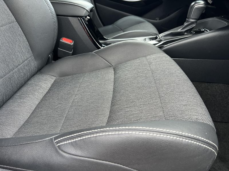 Toyota Corolla TS 2.0 HYBRID COMFORT ČR DPH - fotka 35 z 43