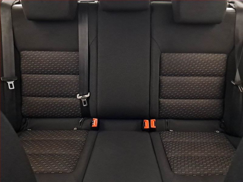 Škoda Octavia (2011) 1.9 TDI, po STK, slušný stav - fotka 10 z 17