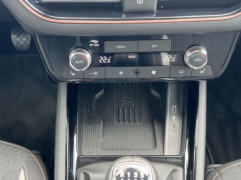 Škoda Kamiq Top Selection 1.0 TSI 85 kW - fotka 25 z 29