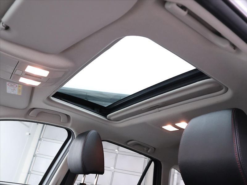 Mazda CX-5 2,2 Skyactiv-D 129kW Revolutio - fotka 27 z 35