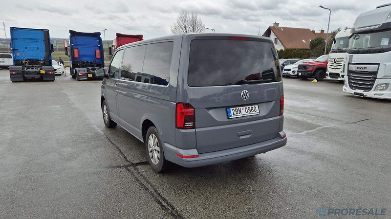 Volkswagen Multivan 2,0 TDi 110 kW - fotka 7 z 19