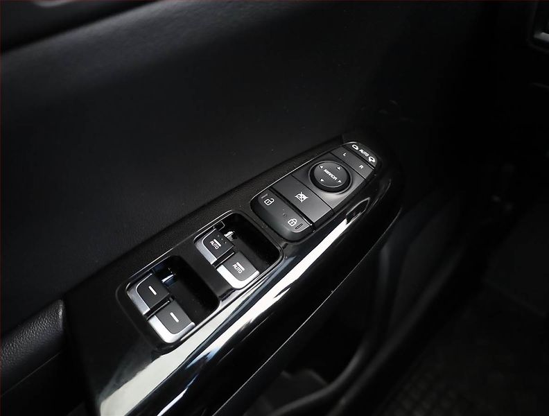 Kia Sportage (2021) 1.6 CRDi - fotka 18 z 21