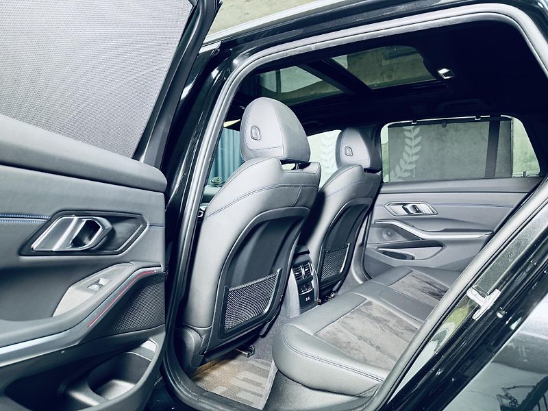 BMW Řada 3 (2023) 330d*xDRIVE*M-PAKET*ZÁR*TAŽNÉ - fotka 33 z 41