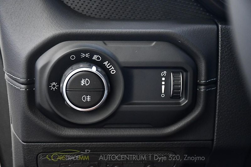 Jeep Wrangler 3.6L AWD RUBICON 4tisKM - fotka 26 z 52