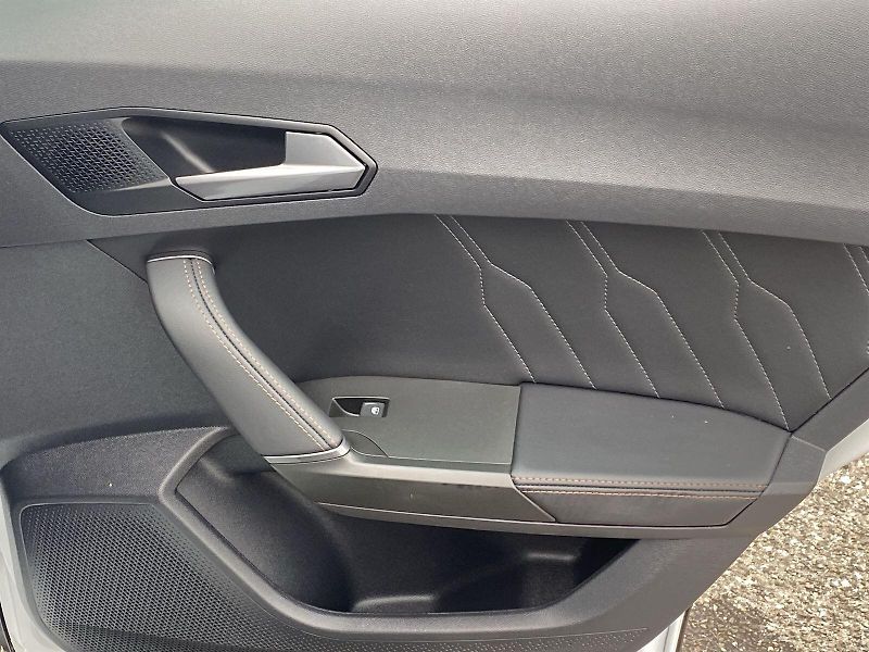 Cupra Formentor (2023) 1.5 TSI DSG - fotka 33 z 39