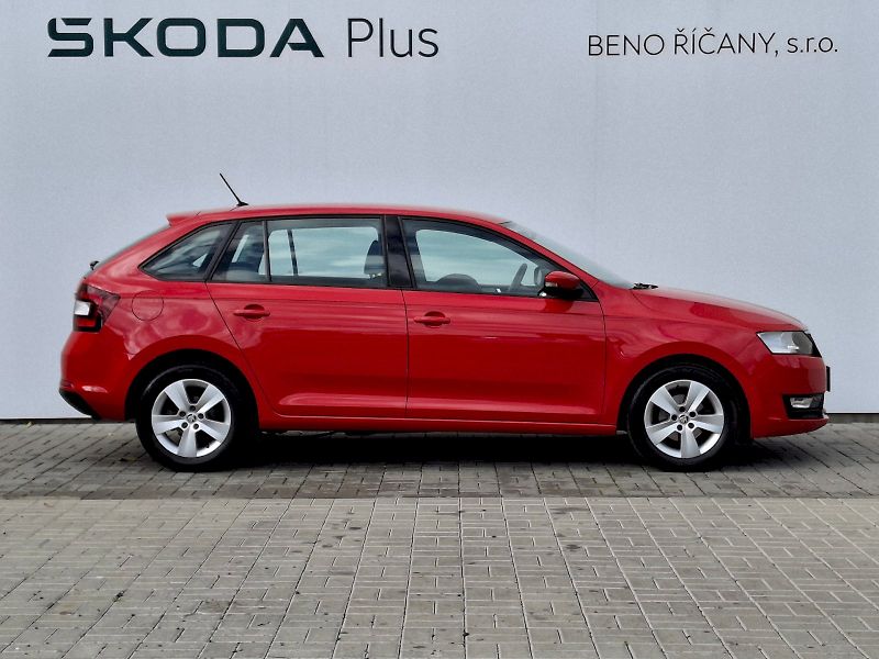 Škoda Rapid (2018) Spaceback Ambition Plus 1,0TSi - fotka 11 z 27