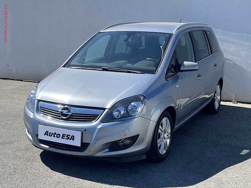 Opel Zafira (2008) 1.8 16V 7míst, AC, park.asist - fotka 3 z 12