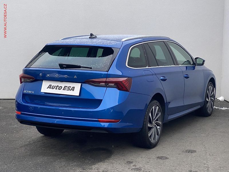 Škoda Octavia (2021) 2.0 TDi, ČR, Style, DSG - fotka 4 z 20