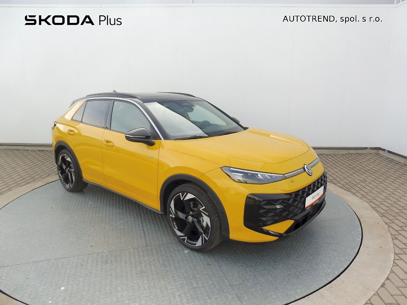 Volkswagen T-Roc (2026) R-Line 1,5 eTSI 110kW mHEV DSG - fotka 32 z 32