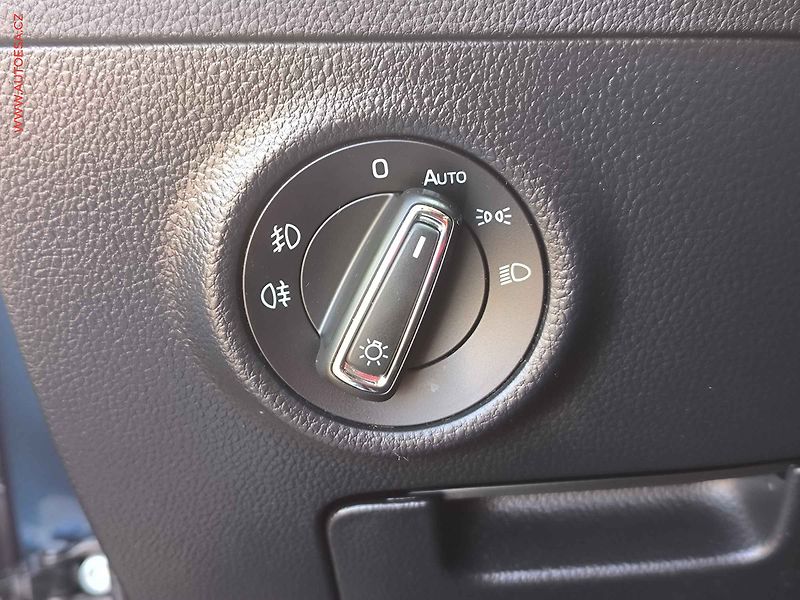 Škoda Superb (2016) 1.8 TSi, Style, DSG, TZ, - fotka 20 z 24