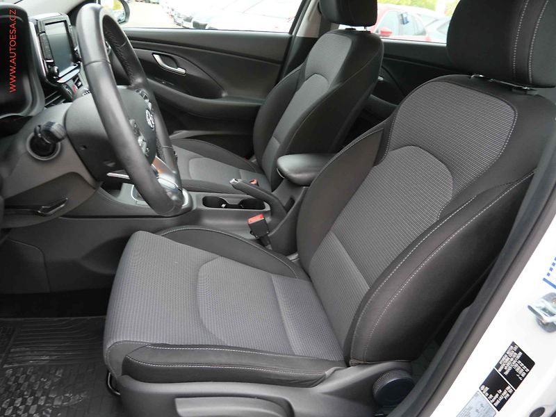 Hyundai i30 (2020) 1.5DPi, ČR, Comfort - fotka 9 z 20