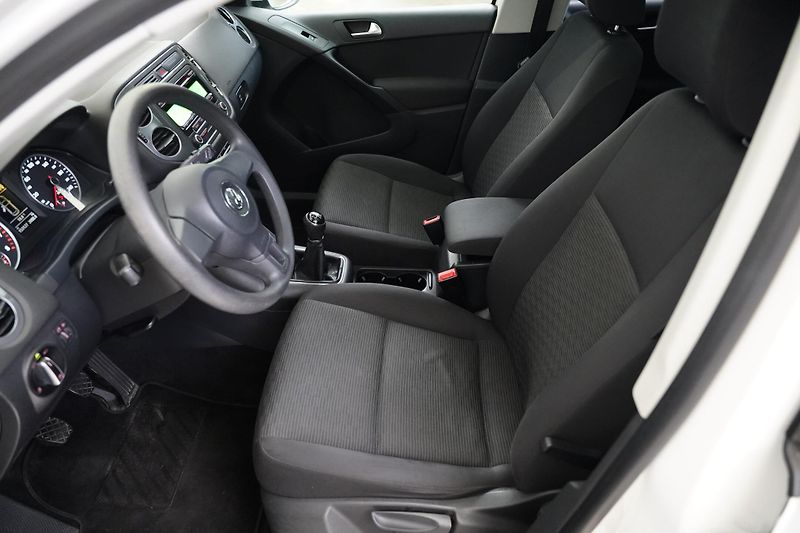 Volkswagen Tiguan - fotka 12 z 24