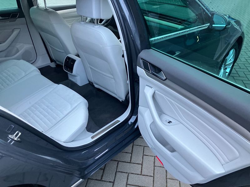Volkswagen Passat Variant (2020) 2.0TDI 110kW ELEGANCE/KŮŽE,ČR/ - fotka 10 z 29