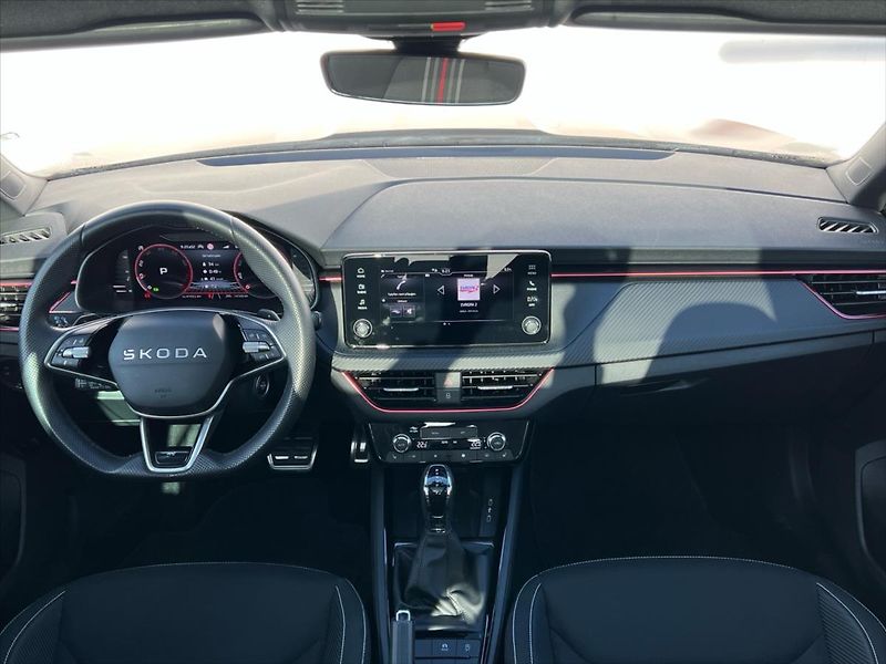 Škoda Kamiq 1,0 TSi 85kW 7DSG MONTE CARLO - fotka 5 z 32