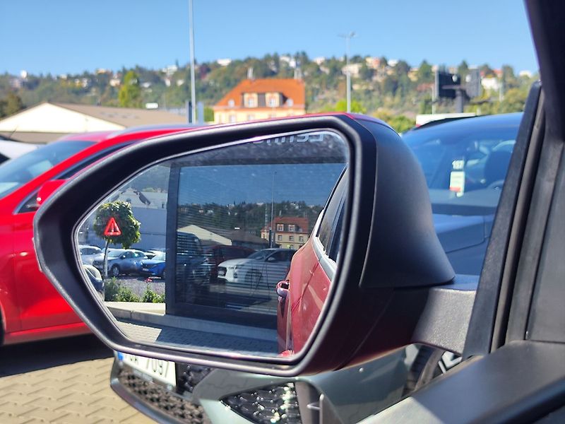 Hyundai Tucson 1.6 T-GDI/110kW Smart DCT MHEV - fotka 14 z 37
