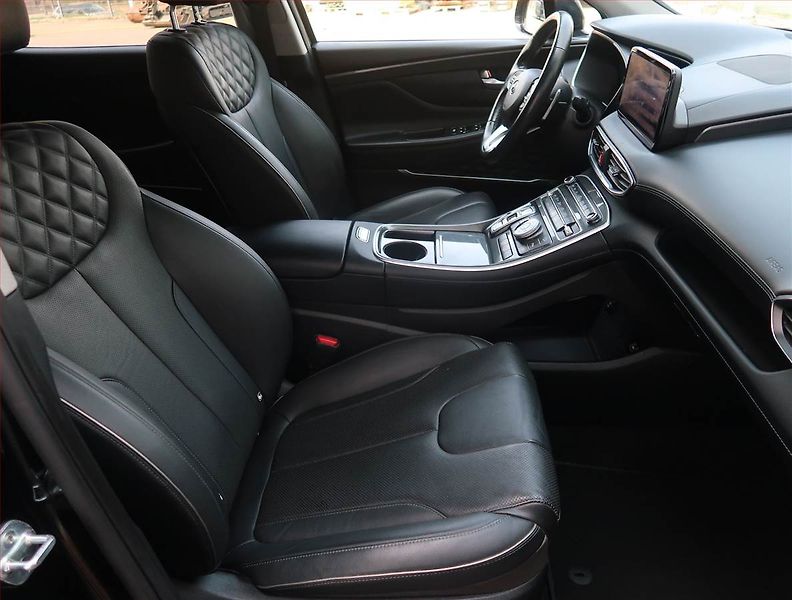 Hyundai Santa Fe (2021) 2.2 CRDi - fotka 9 z 32