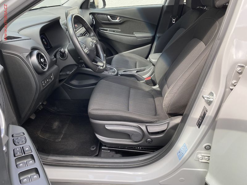 Hyundai Kona (2021) 1.0 T-GDi, Edition 30 - fotka 9 z 20
