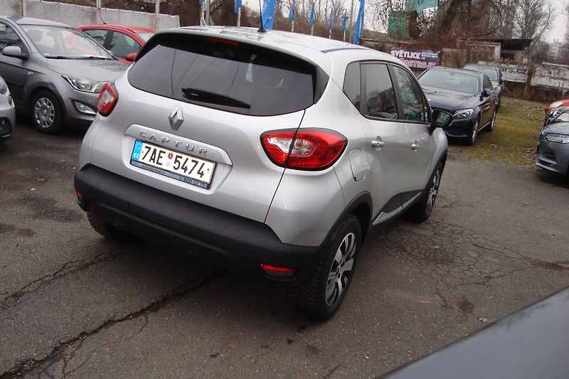 Renault Captur (2017)  0.9 Limited - fotka 7 z 66