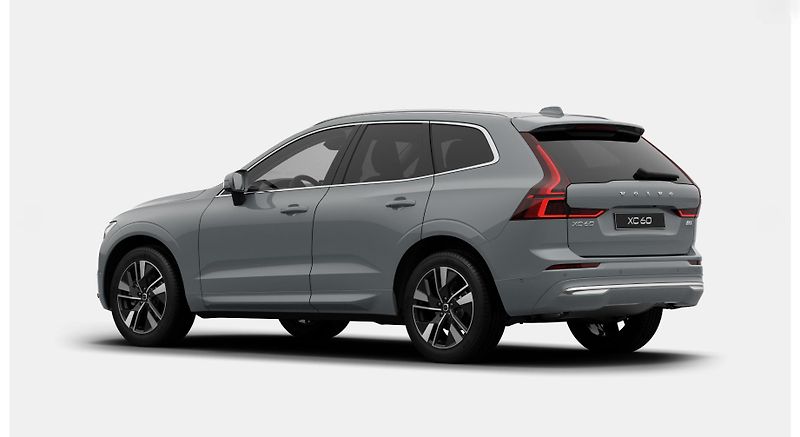 Volvo XC60 (2026) B5 AWD PLUS BRIGHT AUT - fotka 3 z 13