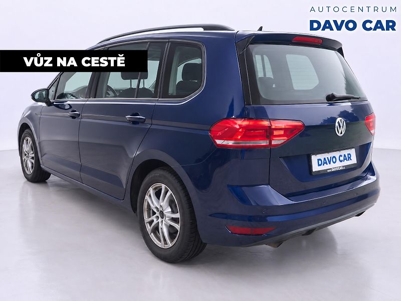 Volkswagen Touran 2,0 TDI 110kW Highline 7-Míst - fotka 2 z 11