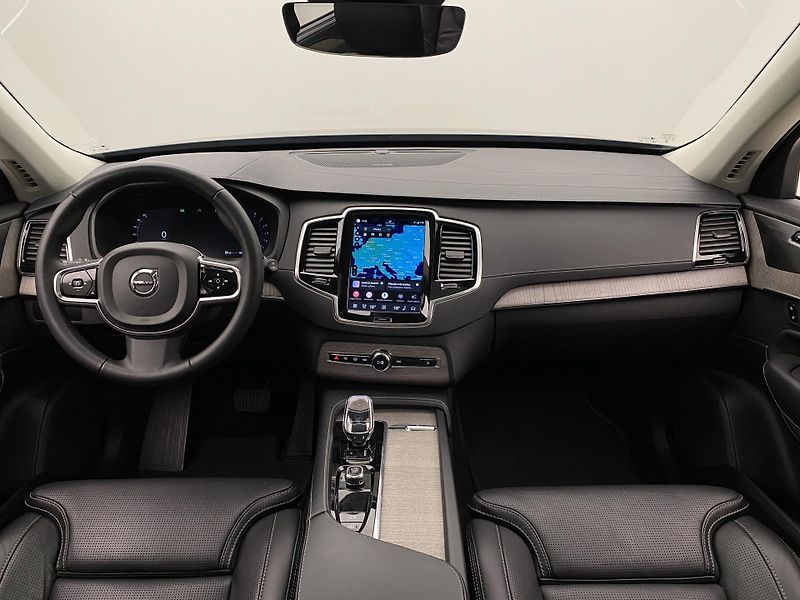 Volvo XC90 B5 AWD BRIGHT PLUS AUT CZ 7m - fotka 2 z 65