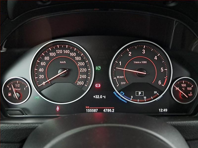 BMW Řada 4 (2016) 435d xDrive - fotka 11 z 22