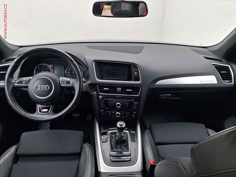 Audi Q5 (2014) 2.0TDI Quattro, S-line - fotka 8 z 16
