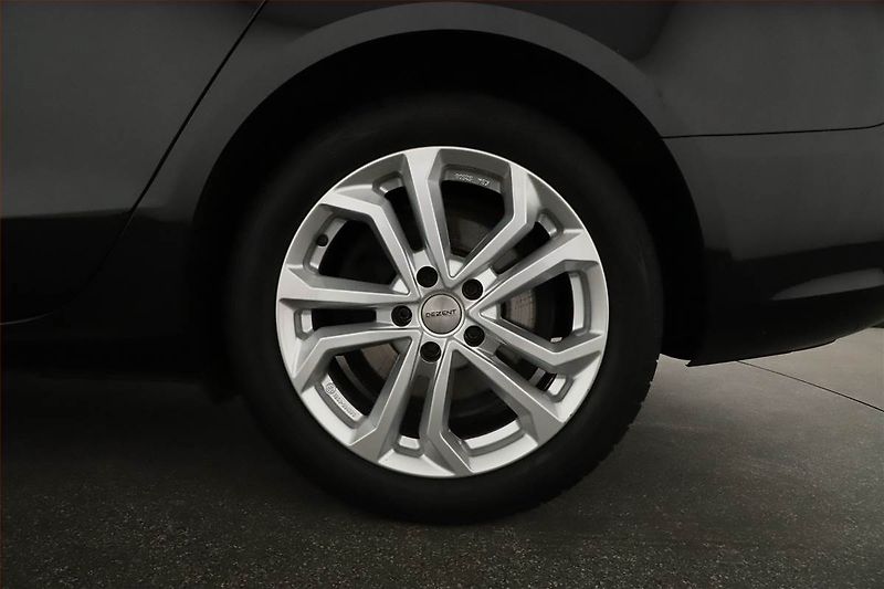 Audi A5 (2015) 2.0 TDI, Automat, Kůže, Navi - fotka 20 z 20
