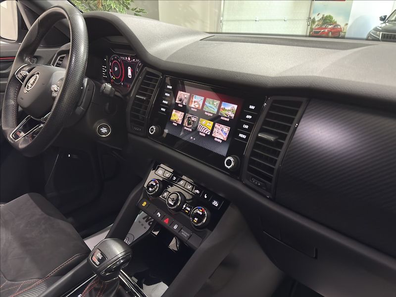 Škoda Kodiaq 2,0   TDI RS 176KW 4X4 WEBASTO - fotka 25 z 41