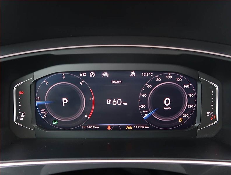 Volkswagen Tiguan Allspace (2019) R-Line 2.0 BiTDI - fotka 11 z 24