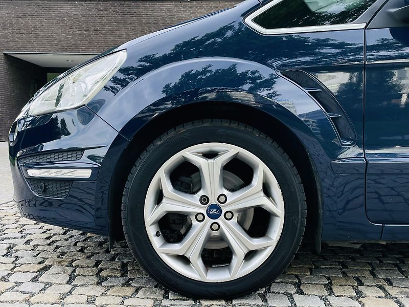 Ford S-MAX 2.0TDCi MANUÁL SENZORY VÝHŘEV - fotka 44 z 44
