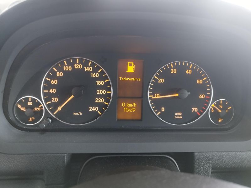 Mercedes-Benz Třídy A (2004) 1,7I,85KW,KLIMA,ALU,SER.KN - fotka 21 z 33