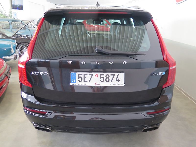 Volvo XC90 (2015) 2.0D5 RDesign,AWD,PoleStar,B&W - fotka 3 z 42
