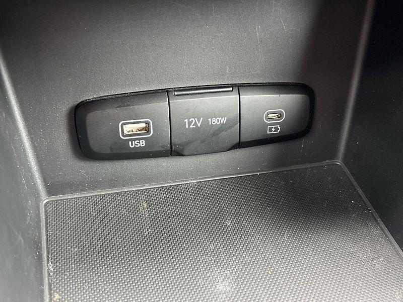Hyundai i30 Smart DCT - fotka 26 z 26