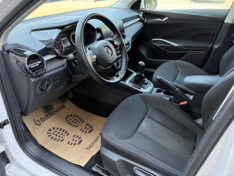 Škoda Fabia 1.0TSI-81KW,1.MAJITEL,STYLE... - fotka 9 z 20