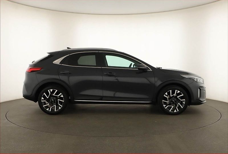 Kia XCeed (2025) 1.5 T-GDI, Top, Navigace - fotka 6 z 20