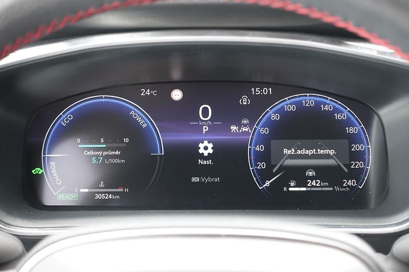 Toyota Corolla 1,8 HEV GR Sport Dynamic - fotka 24 z 31