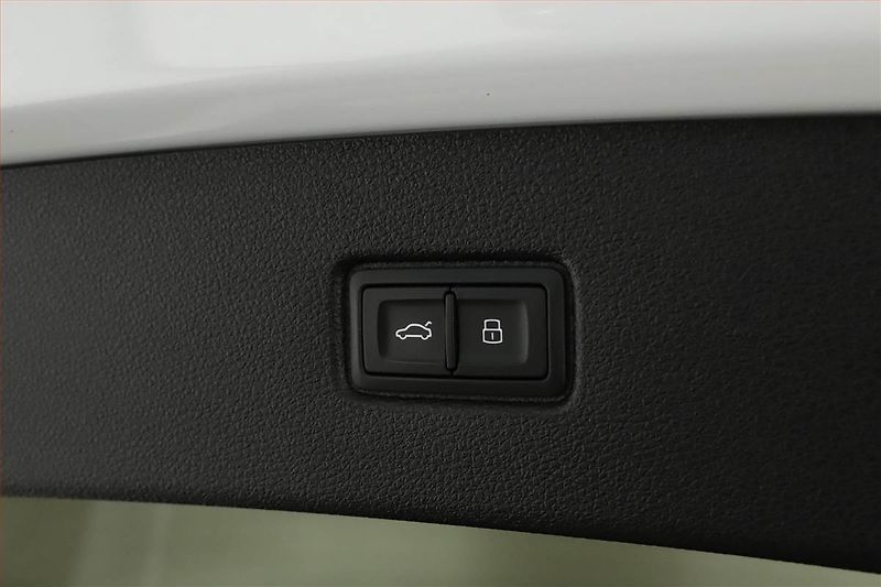 Audi Q7 (2022) 55 TFSI - fotka 17 z 20