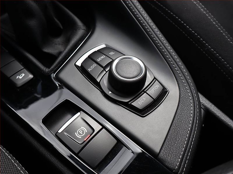 BMW X1 (2015) xDrive25d, 4X4, Automat - fotka 17 z 19
