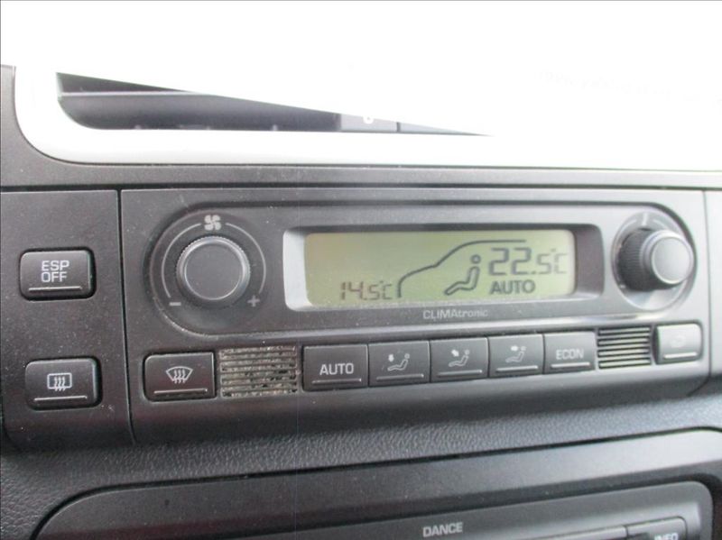 Škoda Fabia 1,4 i 16v, klima,servis,tažné, - fotka 11 z 35