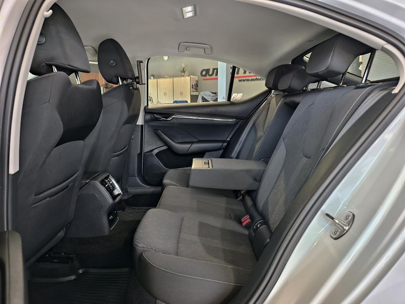 Škoda Octavia 2.0 TDi 110kW STYLE, ČR, DPH - fotka 10 z 24