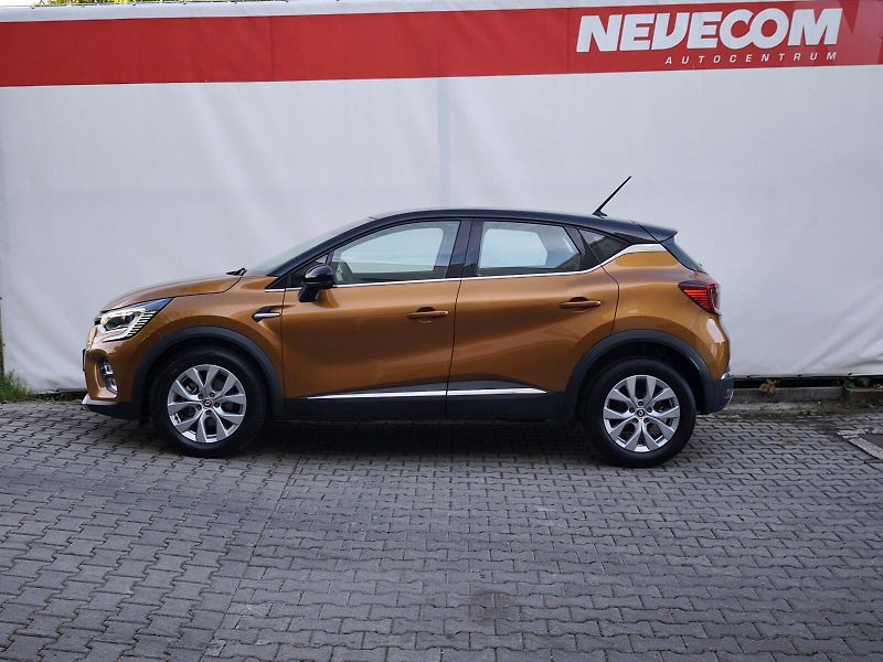 Renault Captur (2023) 1.6 E-Tech Hybrid - fotka 3 z 21