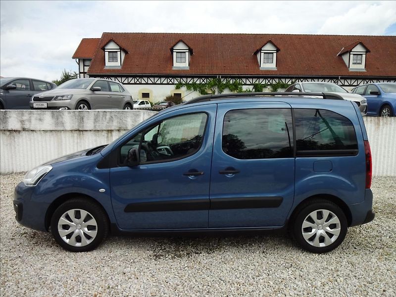 Citroën Berlingo 1,6 HDI 73kW - fotka 4 z 44