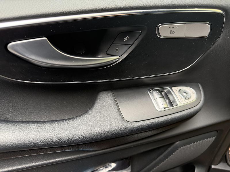 Mercedes-Benz Třídy V (2023) V-KLASSE 174kw - fotka 8 z 11