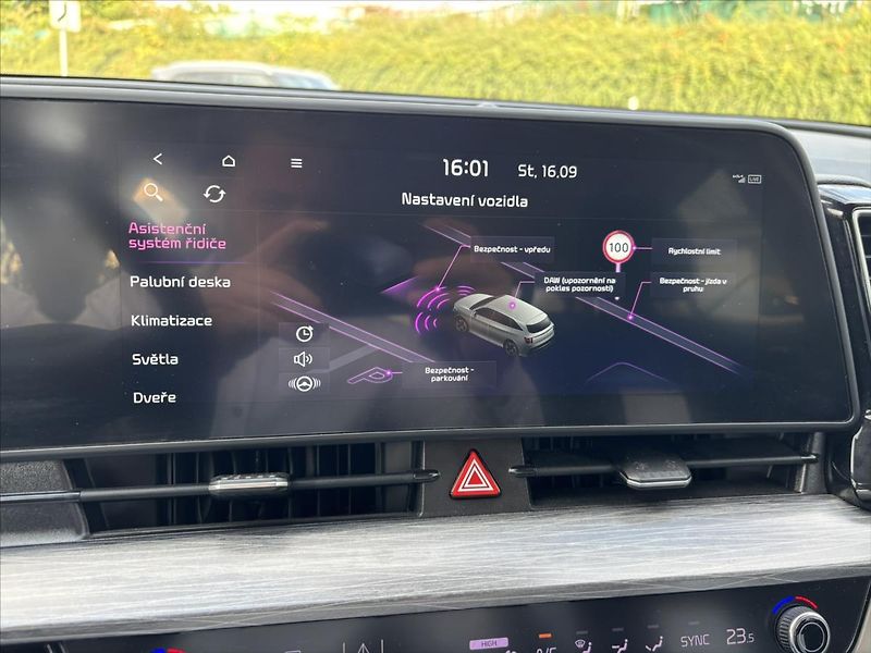 Kia Sportage 1,6 TGDi Exclusive ZÁRUKA NAVI - fotka 22 z 44