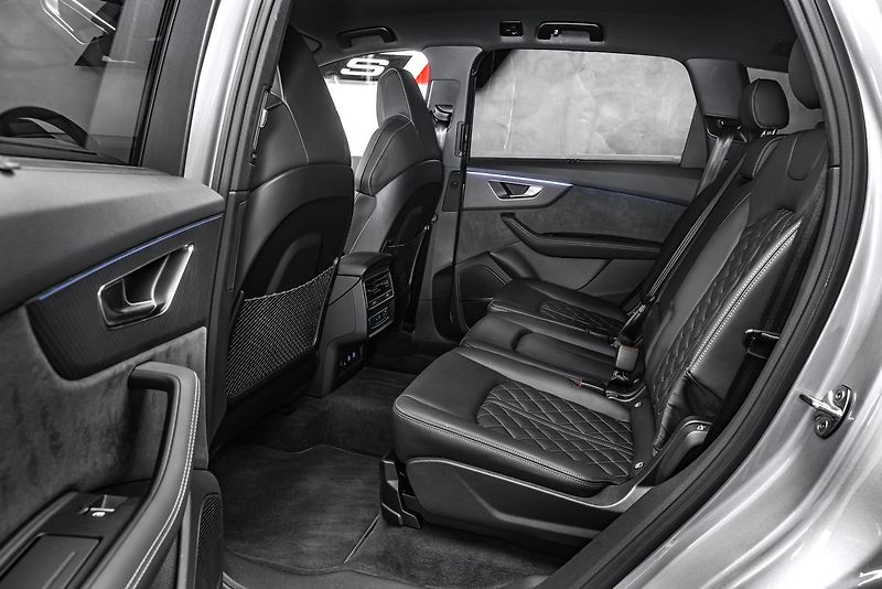 Audi Q7 e Quattro Sline 360kW Masáže - fotka 15 z 28