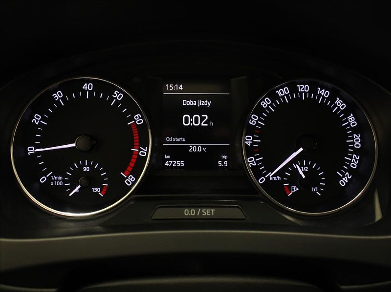 Škoda Rapid 1,2 TSI 81kW 1.maj.ČR 47tkm! - fotka 23 z 23