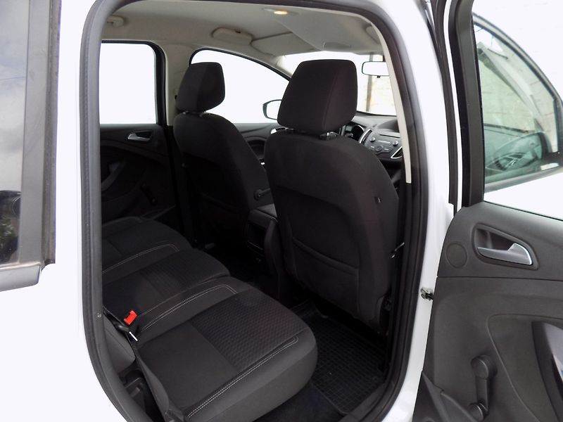 Ford C-MAX (2016) 1.0 Eco-Boost/ČR/Klimatizace/ - fotka 18 z 31