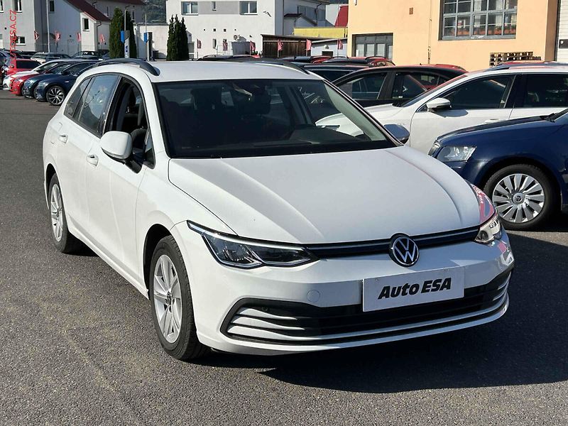 Volkswagen Golf (2021) 2.0TDi, 1.maj,ČR, Life - fotografie inzerátu