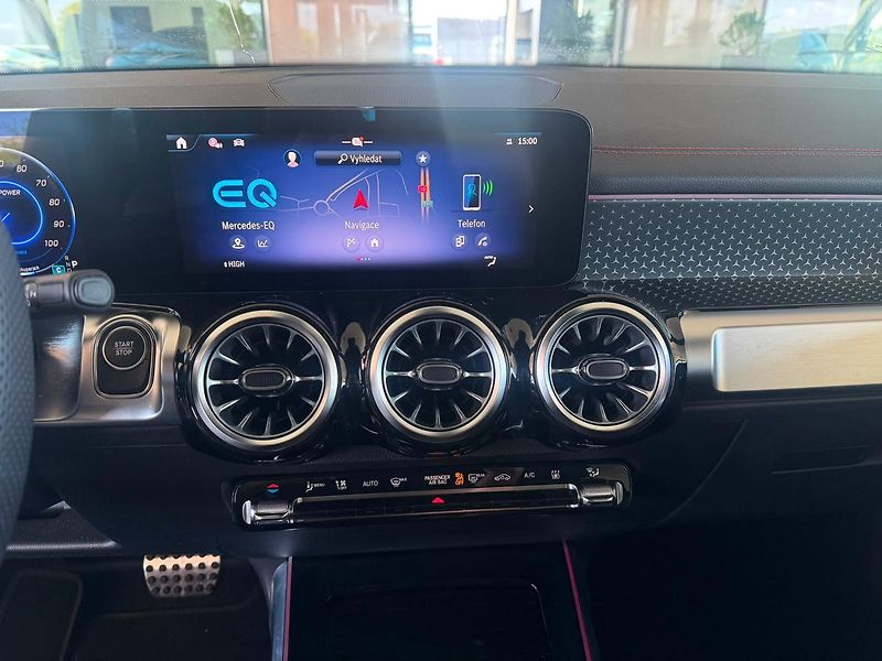Mercedes-Benz EQB 350  4MATIC - fotka 13 z 13